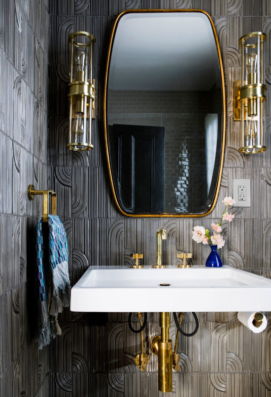 Simple Victorian styled bathroom for the Willow Statement Victorian Interior Design Project