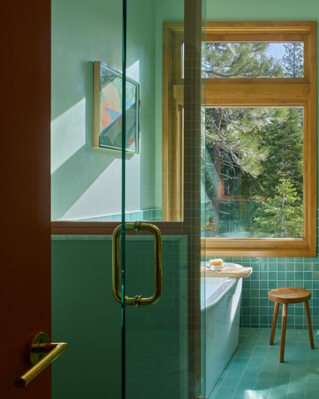 Teal moss tiles line the wet room. As seen in our project feature in @elledecor. See more at our link in profile.

Interior Architecture and Design: @landedinteriors #landedinteriors⁠
Project Team: Heather Menegat and @tiffanymkim⁠
Architecture & Engineering: @mwatruckee⁠
Construction: Casey Custom Builders
Photography: @yoshihiromakino⁠
Publication: @elledecor
